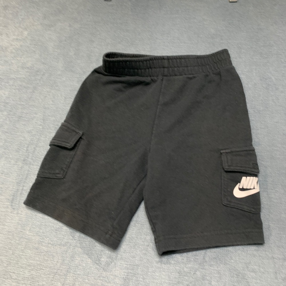 Nike Sweat Shorts Boys Large Black Swoosh Logo Fleece Lined Utility Pockets